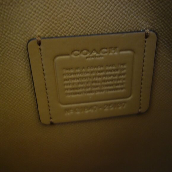 Coach Charlie Carryall tote Chalk color EUC with Coach Gold zip card case - Picture 8 of 16